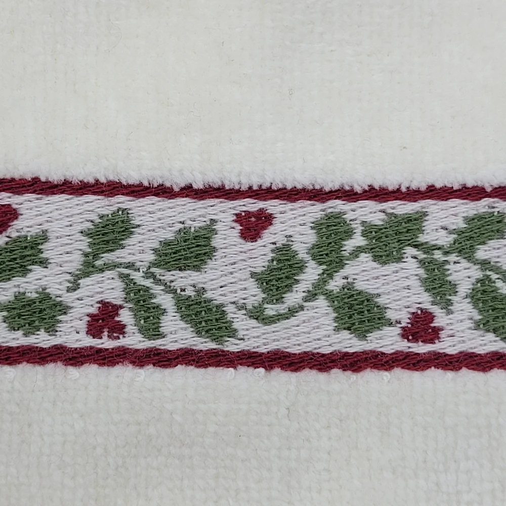Ritz Hand Towels Set Of 2 Festive Holiday Cream Red Embroidered Cotton 11x17